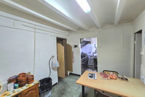 250 sq.m. commercial property for sale in Sants-Montjuic, Barcelona, Catalonia, Spain № 2460 - photo 7