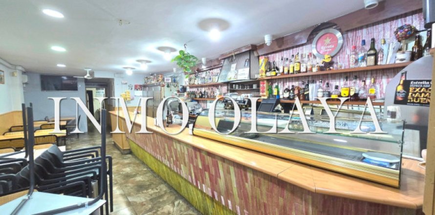 250 sq.m. commercial property for sale in Sants-Montjuic, Barcelona, Catalonia, Spain № 2460