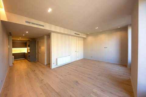 2 bedrooms apartment for sale in Ciutat Vella, Barcelona, Catalonia, Spain № 2463 - photo 5