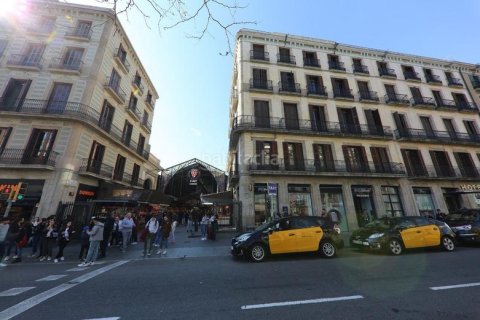 2 bedrooms apartment for sale in Ciutat Vella, Barcelona, Catalonia, Spain № 2461 - photo 14