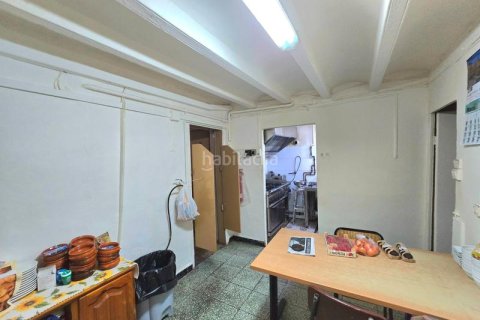 Propiedad comercial de 250 m² en venta en Sants-Montjuïc, Barcelona, Cataluña, Spain № 2458 - foto 12