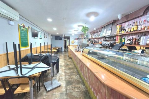 Propiedad comercial de 250 m² en venta en Sants-Montjuïc, Barcelona, Cataluña, Spain № 2458 - foto 15