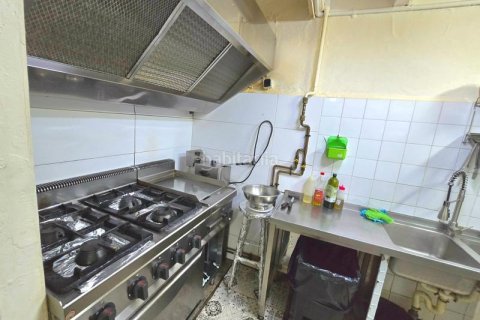 Propiedad comercial de 250 m² en venta en Sants-Montjuïc, Barcelona, Cataluña, Spain № 2458 - foto 16