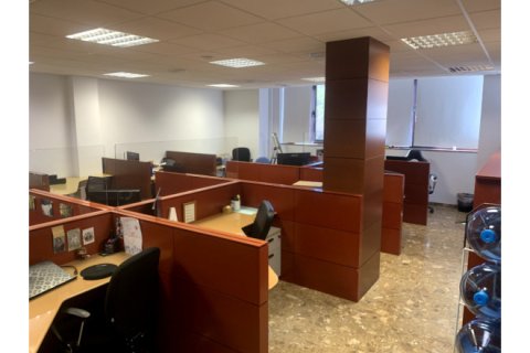 305 sq.m. office for sale in Sants-Montjuic, Barcelona, Catalonia, Spain № 2457 - photo 20