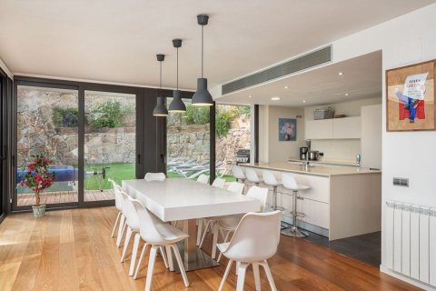 Сasa de 5 dormitorios en venta en Begur, Gerona, Cataluña, Spain № 7091 - foto 5