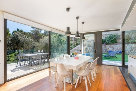 Сasa de 5 dormitorios en venta en Begur, Gerona, Cataluña, Spain № 7091 - foto 6