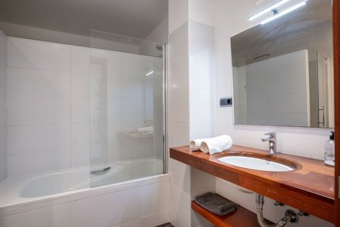 Сasa de 5 dormitorios en venta en Begur, Gerona, Cataluña, Spain № 7091 - foto 15