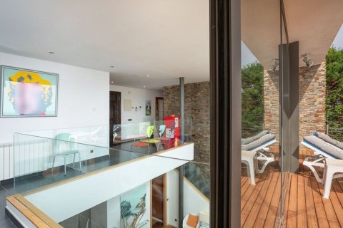 Сasa de 5 dormitorios en venta en Begur, Gerona, Cataluña, Spain № 7091 - foto 22