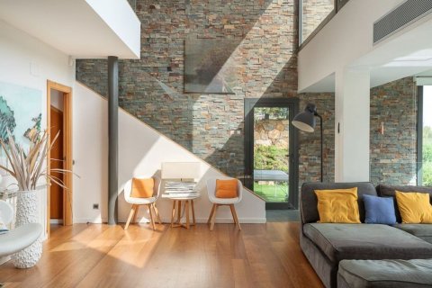 Сasa de 5 dormitorios en venta en Begur, Gerona, Cataluña, Spain № 7091 - foto 12