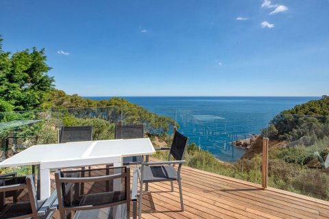 Сasa de 5 dormitorios en venta en Begur, Gerona, Cataluña, Spain № 7091 - foto 28