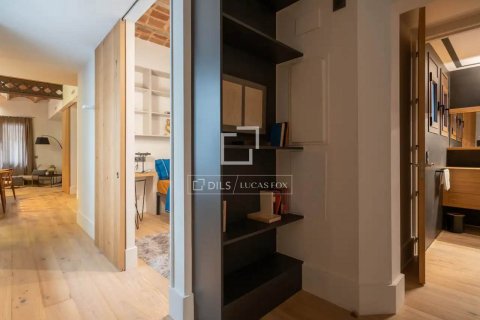 3 bedrooms apartment for sale in Barcelona, Catalonia, Spain № 3865 - photo 8