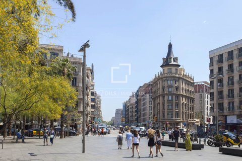 3 bedrooms apartment for sale in Barcelona, Catalonia, Spain № 3865 - photo 22