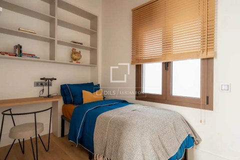 3 bedrooms apartment for sale in Barcelona, Catalonia, Spain № 3865 - photo 11