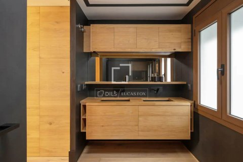 3 bedrooms apartment for sale in Barcelona, Catalonia, Spain № 3865 - photo 9