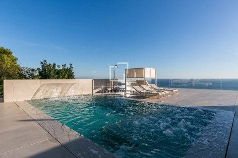 Villa de 6 dormitorios en venta en Castelldefels, Barcelona, Cataluña, Spain № 3867 - foto 3