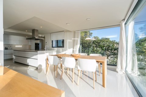 Villa de 6 dormitorios en venta en Castelldefels, Barcelona, Cataluña, Spain № 3867 - foto 26