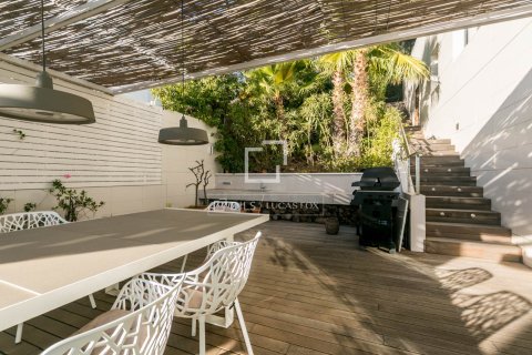 Villa de 6 dormitorios en venta en Castelldefels, Barcelona, Cataluña, Spain № 3867 - foto 29