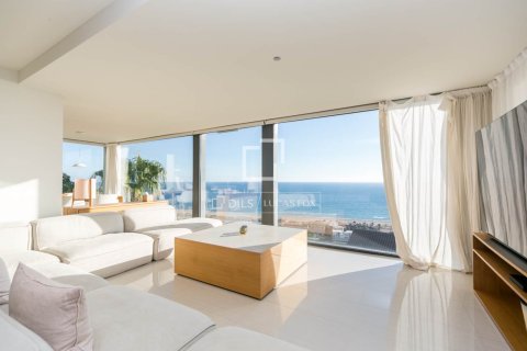 Villa de 6 dormitorios en venta en Castelldefels, Barcelona, Cataluña, Spain № 3867 - foto 10