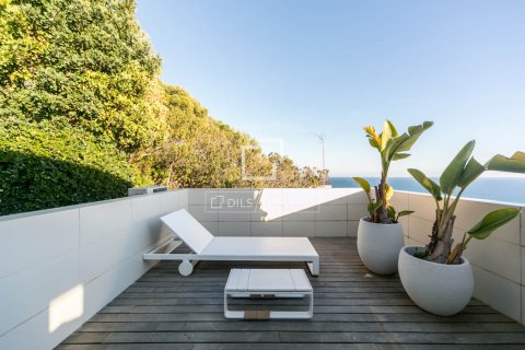 Villa de 6 dormitorios en venta en Castelldefels, Barcelona, Cataluña, Spain № 3867 - foto 8