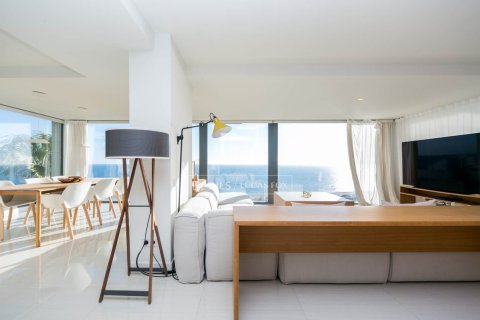 Villa de 6 dormitorios en venta en Castelldefels, Barcelona, Cataluña, Spain № 3867 - foto 12