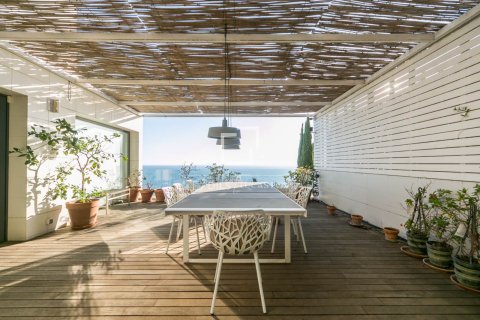 Villa de 6 dormitorios en venta en Castelldefels, Barcelona, Cataluña, Spain № 3867 - foto 28