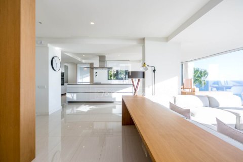 Villa de 6 dormitorios en venta en Castelldefels, Barcelona, Cataluña, Spain № 3867 - foto 14