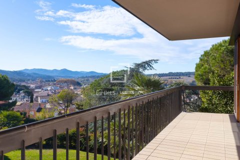 Villa de 7 dormitorios en venta en Vallromanes, Barcelona, Cataluña, Spain № 3869 - foto 30
