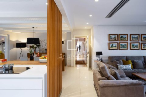 Villa de 7 dormitorios en venta en Vallromanes, Barcelona, Cataluña, Spain № 3869 - foto 16