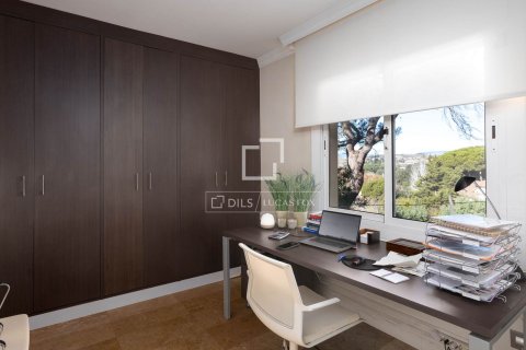 Villa de 7 dormitorios en venta en Vallromanes, Barcelona, Cataluña, Spain № 3869 - foto 28