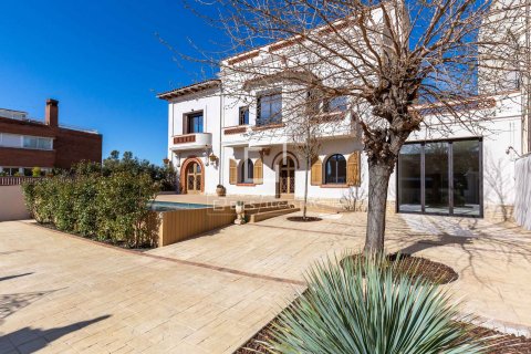 Villa de 5 dormitorios en venta en Sant Just Desvern, Barcelona, Cataluña, Spain № 3868 - foto 7