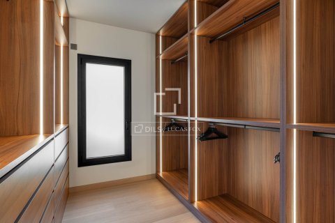 Villa de 5 dormitorios en venta en Castelldefels, Barcelona, Cataluña, Spain № 3871 - foto 19