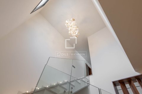 Villa de 5 dormitorios en venta en Castelldefels, Barcelona, Cataluña, Spain № 3871 - foto 26