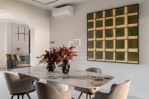 Villa de 5 dormitorios en venta en Castelldefels, Barcelona, Cataluña, Spain № 3871 - foto 12