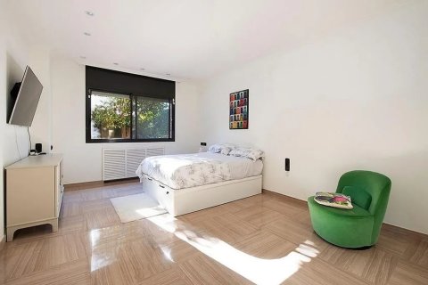 Сasa de 5 dormitorios en venta en Castelldefels, Barcelona, Cataluña, Spain № 1406 - foto 12