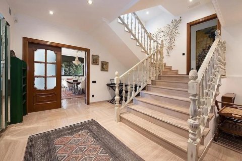 Сasa de 5 dormitorios en venta en Castelldefels, Barcelona, Cataluña, Spain № 1406 - foto 6