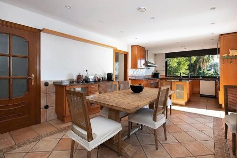 Сasa de 5 dormitorios en venta en Castelldefels, Barcelona, Cataluña, Spain № 1406 - foto 10