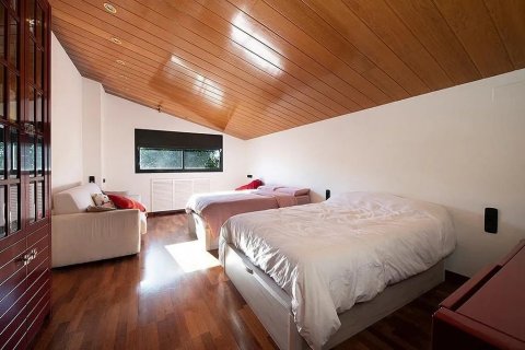 Сasa de 5 dormitorios en venta en Castelldefels, Barcelona, Cataluña, Spain № 1406 - foto 21