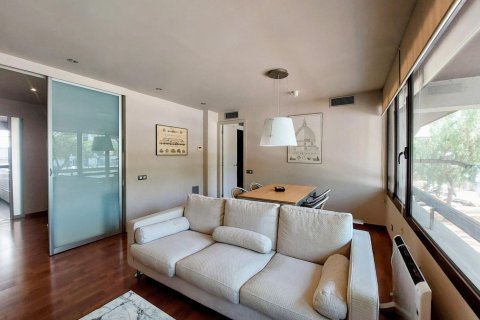 Apartamento de 2 dormitorios en venta en Barcelona, Cataluña, Spain № 1408