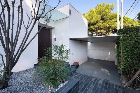 Сasa de 4 dormitorios en venta en Castelldefels, Barcelona, Cataluña, Spain № 1405 - foto 5