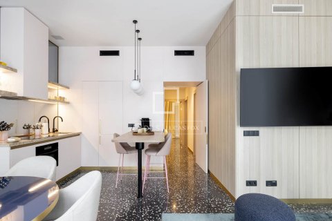 Apartamento de 2 dormitorios en alquiler en Barcelona, Cataluña, Spain № 4512 - foto 10