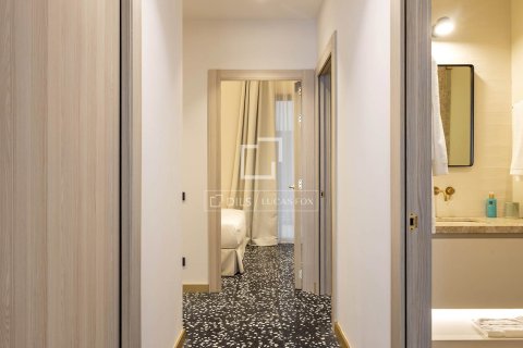 Apartamento de 2 dormitorios en alquiler en Barcelona, Cataluña, Spain № 4512 - foto 16