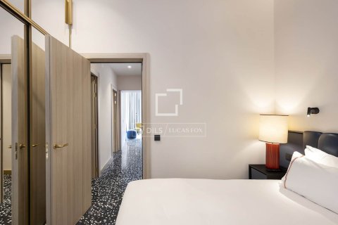 Apartamento de 2 dormitorios en alquiler en Barcelona, Cataluña, Spain № 4512 - foto 26