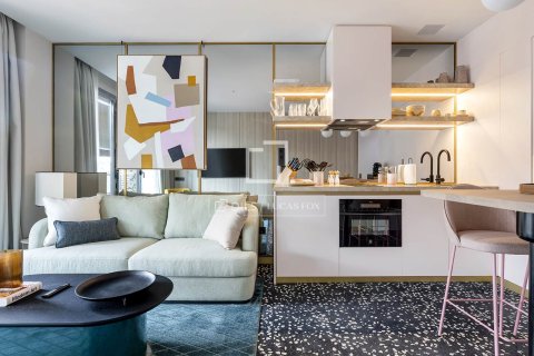 Apartamento de 2 dormitorios en alquiler en Barcelona, Cataluña, Spain № 4510 - foto 2