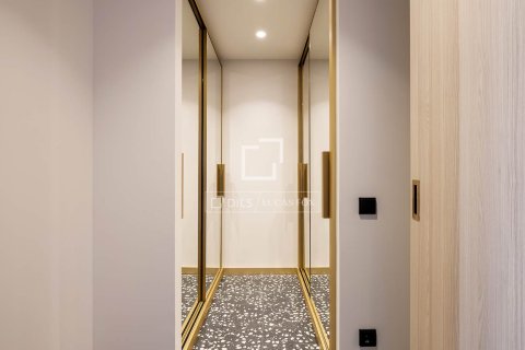 Apartamento de 2 dormitorios en alquiler en Barcelona, Cataluña, Spain № 4511 - foto 13