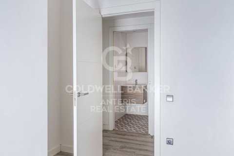2 bedrooms apartment for sale in Barcelona, Catalonia, Spain № 7741 - photo 9