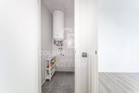 2 bedrooms apartment for sale in Barcelona, Catalonia, Spain № 7741 - photo 23