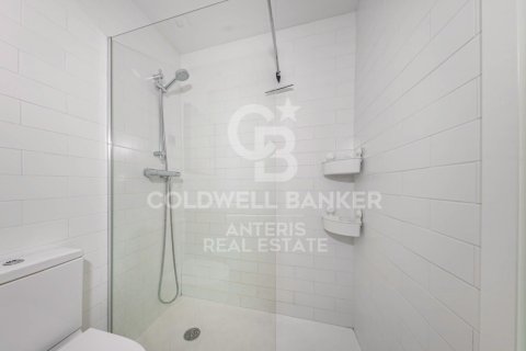 2 bedrooms apartment for sale in Barcelona, Catalonia, Spain № 7741 - photo 12