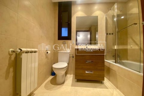 Apartamento de 2 dormitorios en venta en Principado De Andorra (Ninguna Poblacion Tiene C.P.), Lérida, Cataluña, Spain № 7743 - foto 9