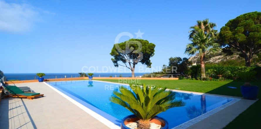 Villa de 6 dormitorios en venta en Begur, Gerona, Cataluña, Spain № 5940