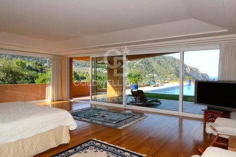 Villa de 6 dormitorios en venta en Begur, Gerona, Cataluña, Spain № 5940 - foto 9